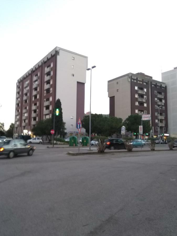 Interno 14 Panzió Taranto Kültér fotó